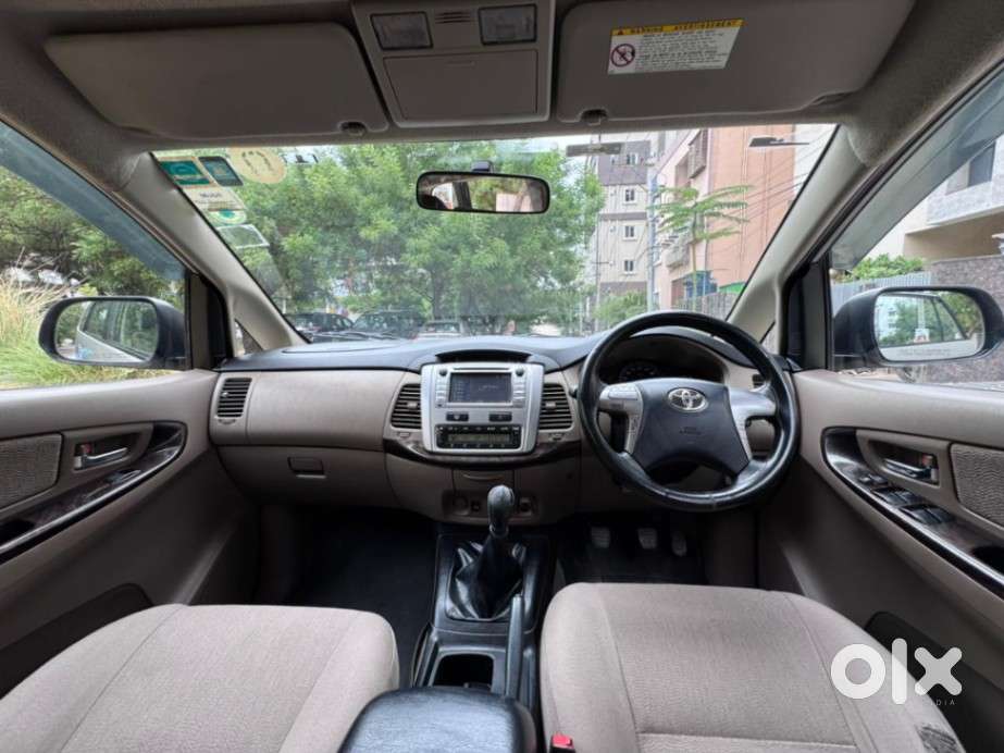 Toyota Innova 2.5 Vx 7 Seater Bs Iv, 2015, Diesel