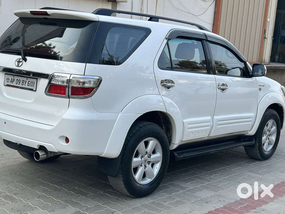 Toyota Fortuner 3.0 4x4 Manual, 2010, Diesel