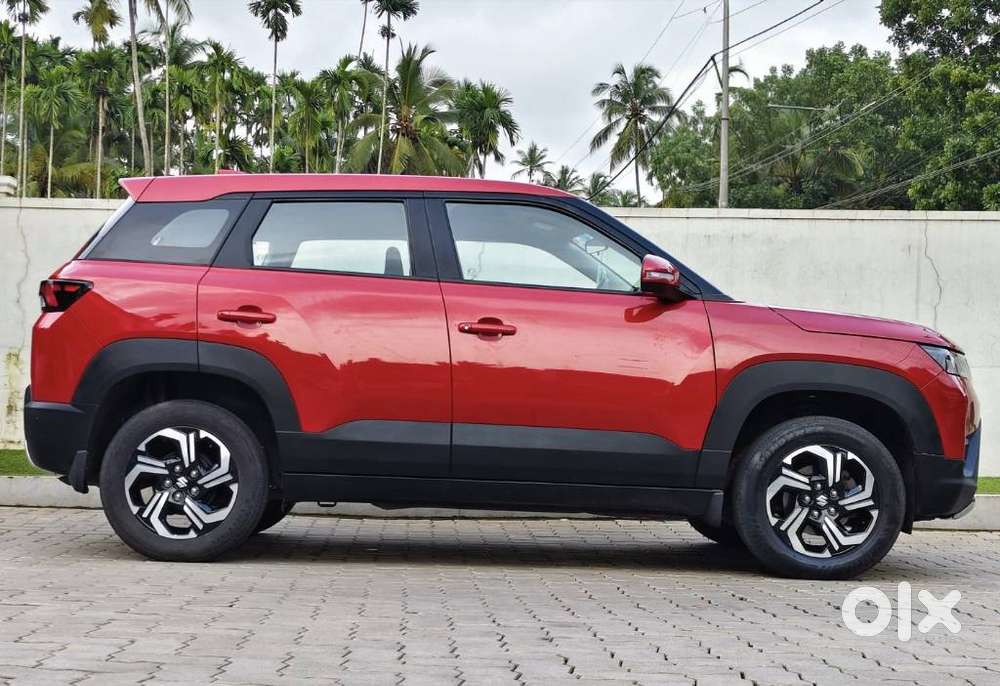 Maruti Suzuki Brezza 1.5 Vxi Cng, 2023, Cng & Hybrids