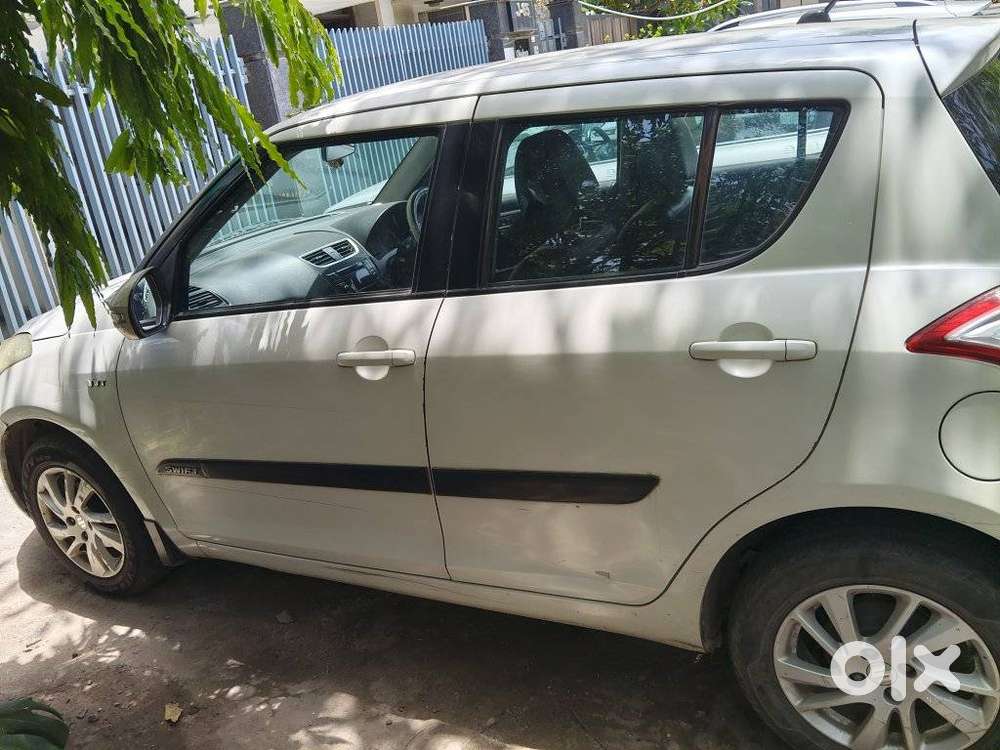 Maruti Suzuki Swift Zxi, 2012, Petrol