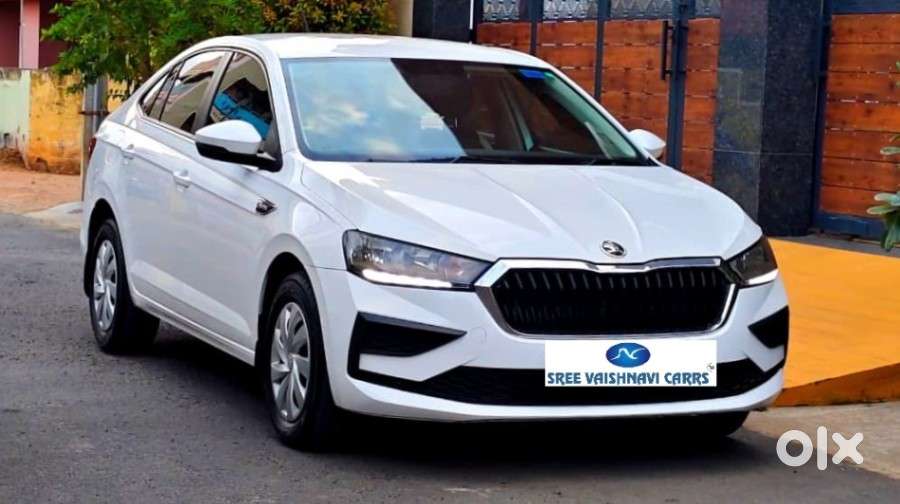 Skoda Slavia Active 1.0l Tsi Mt, 2023, Petrol