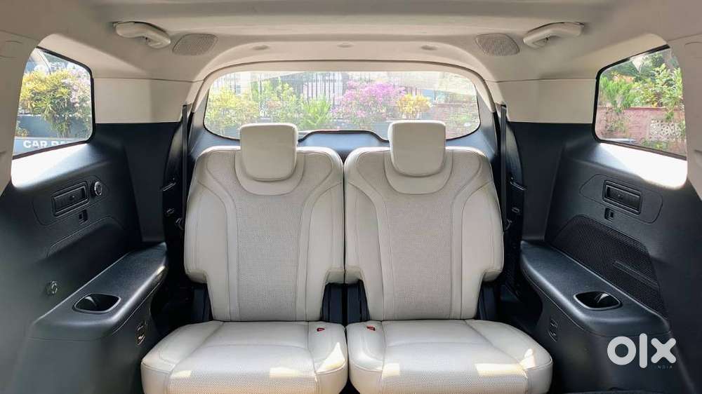 Mahindra Xuv700 Ax7l 6 Str At, 2024, Diesel