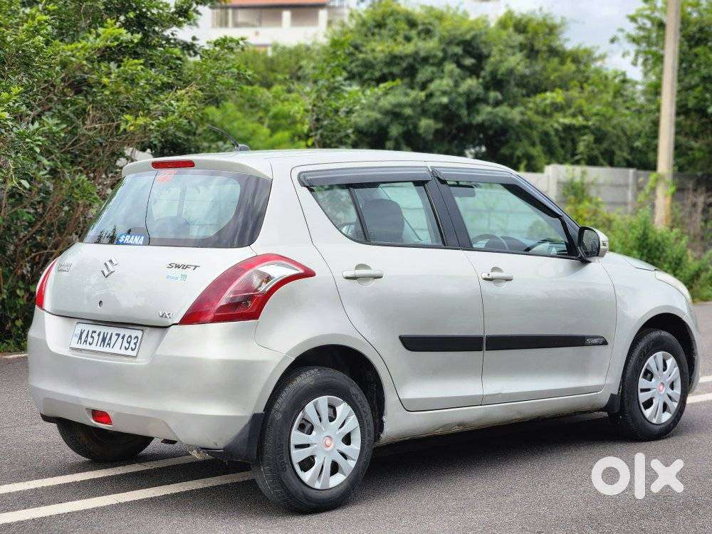 Maruti Suzuki Swift Vxi With Abs, 2016, Petrol