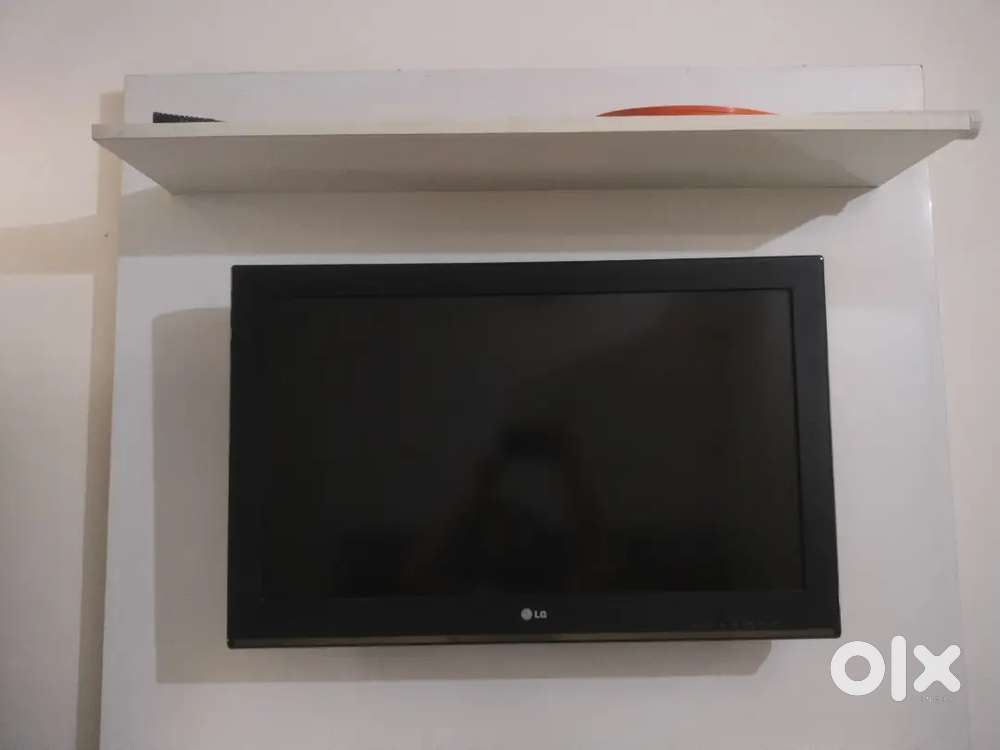 32 inch LG LCD for sale