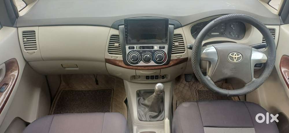 Toyota Innova [2013-2016] 2.5 G4 8 Str, 2014, Diesel