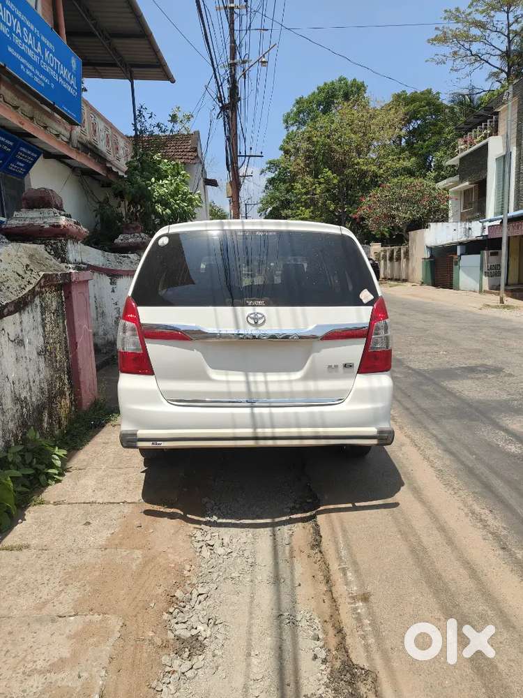 Toyota Innova 2015 Diesel 123000 Km Driven