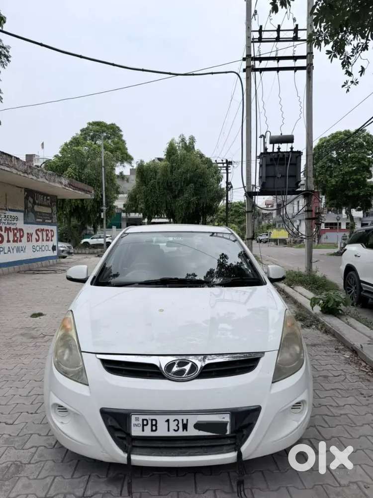 Hyundai I20 Sportz 2010 Model