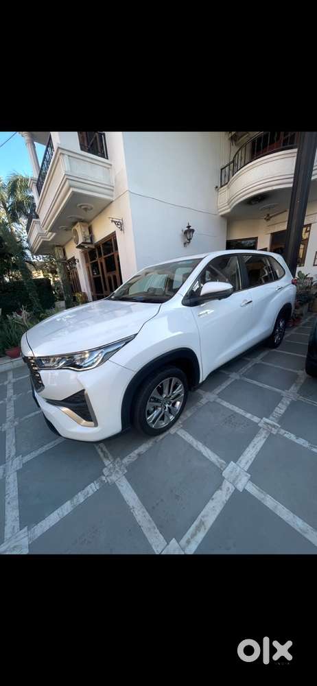 Toyota Innova Hycross 2023 Hybrid Automatic