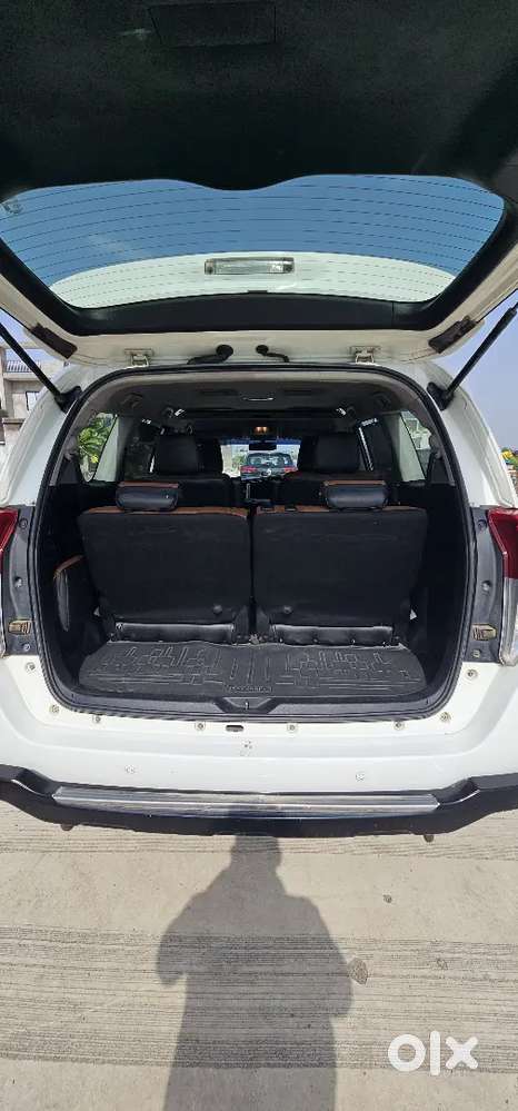 Toyota Innova Crysta 2018 Diesel 140000 Km Driven