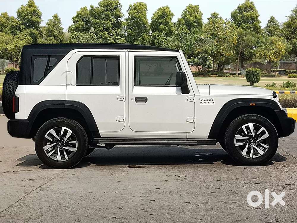 Mahindra Thar Roxx, 2025, Petrol