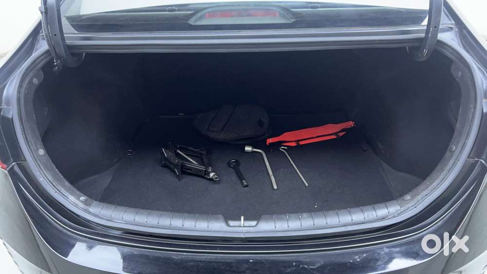 Hyundai Verna 1.0 Sx (o) Turbo Gdi Dct, 2022, Petrol