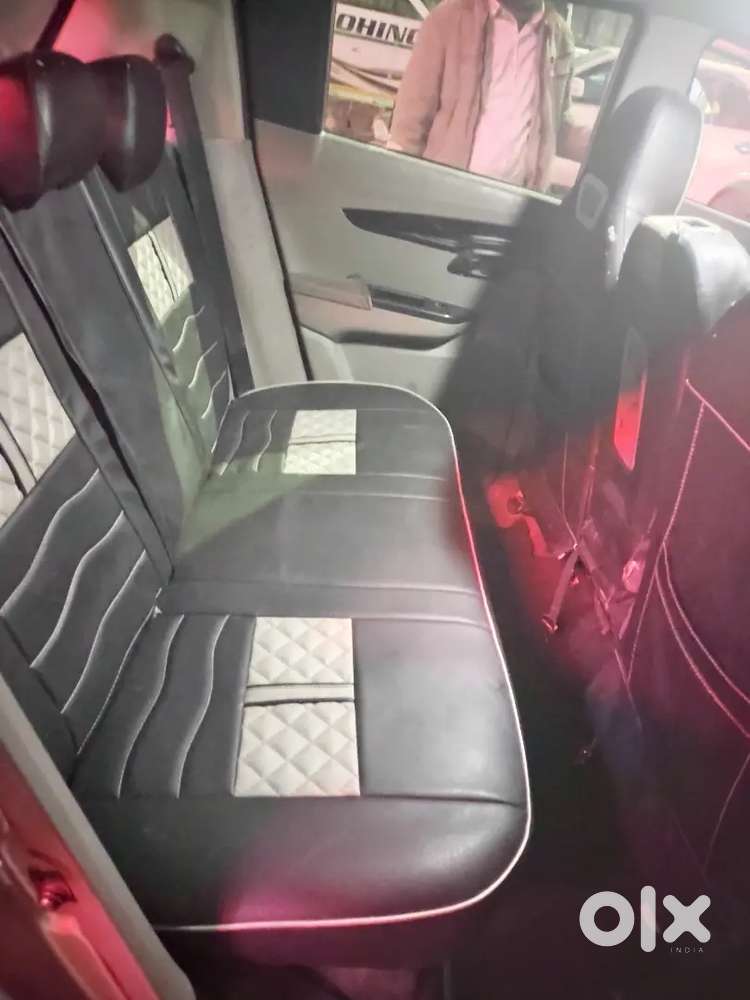 Mahindra Kuv 100 2017