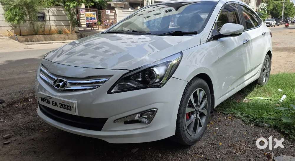 Hyundai Verna Fluidic 4s - 1.6 Sx  ( 2016 Mfd , 2017 Rgstd