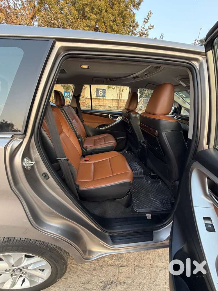 Toyota Innova Crysta 2.8 Zx At, 2016, Diesel