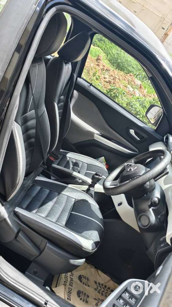 Nissan Magnite 1.0 Xv, 2023, Petrol