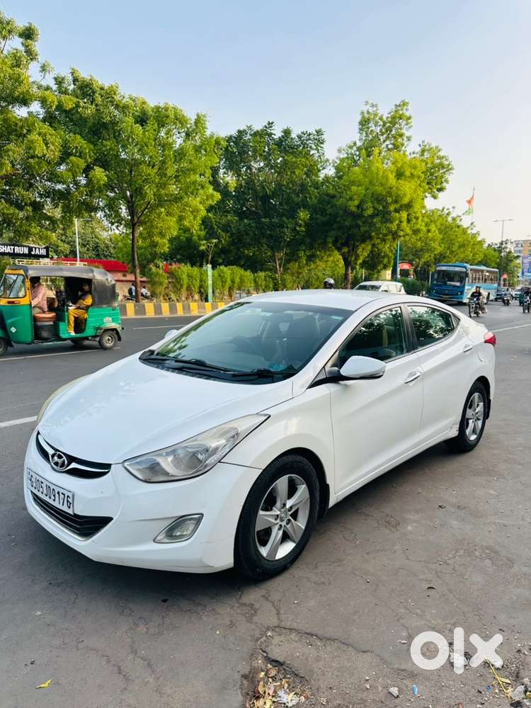 Hyundai Elantra Diesel Automatic 2013