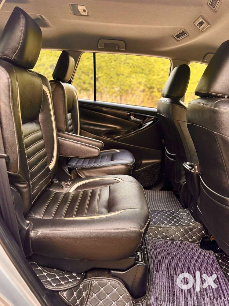 Toyota Innova Crysta 2.4 Gx Mt, 2017, Diesel