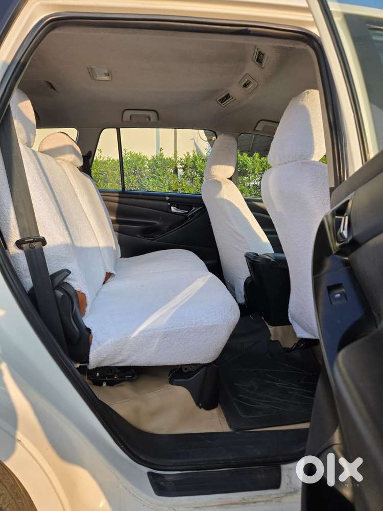 Toyota Innova Crysta 2.4 G Mt, 2016, Diesel
