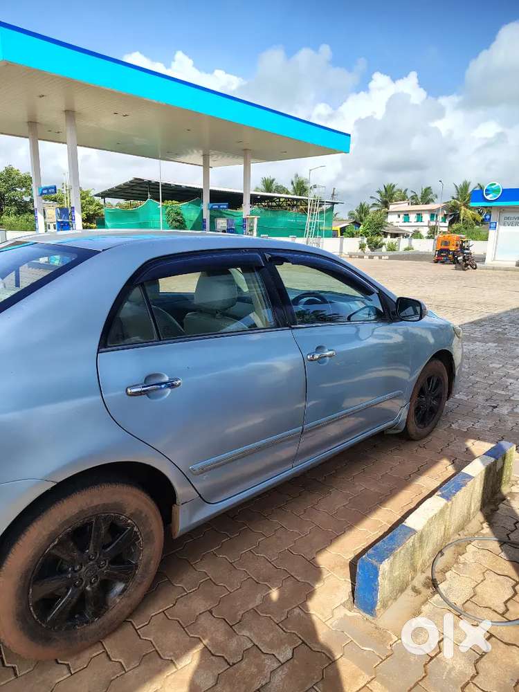 Toyota Corolla Altis 2010