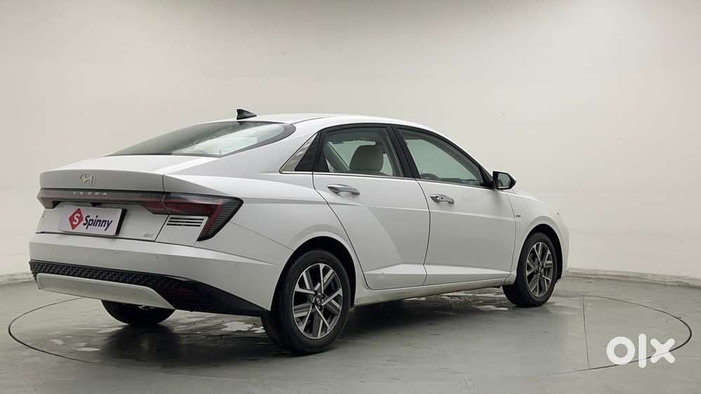 Hyundai Verna Sx 1.5 Petrol Ivt, 2023, Petrol