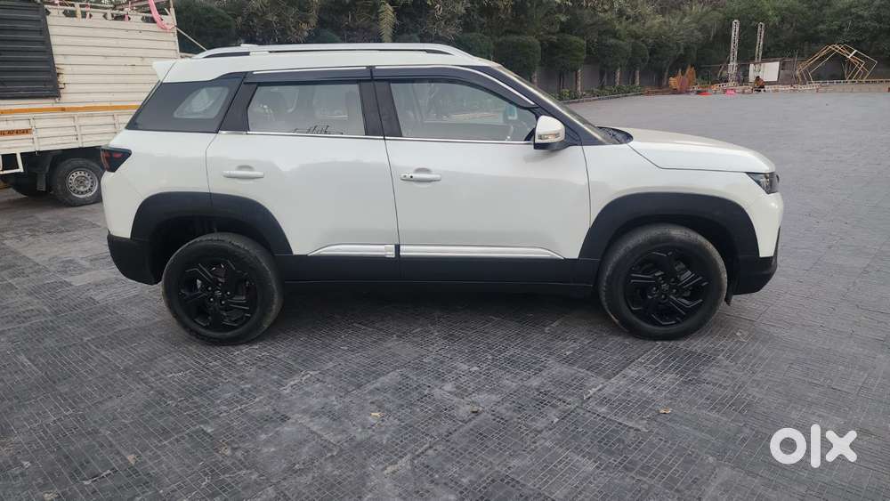 Maruti Suzuki Brezza 1.5 Zxi Cng Dual Tone, 2023, Cng & Hybrids