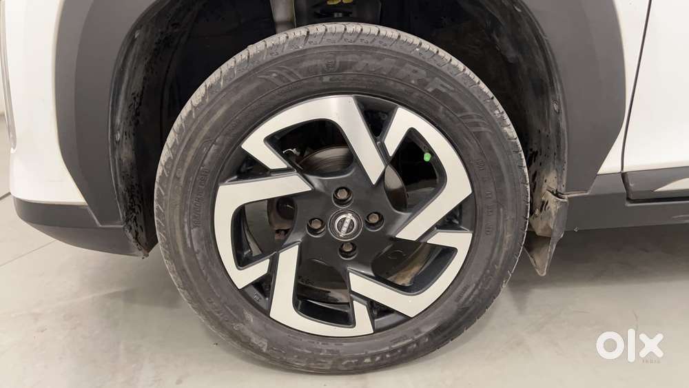 Nissan Magnite 1.0 Xv, 2021, Petrol