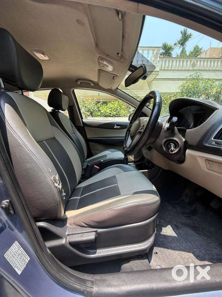 Hyundai I20 Sportz 1.2 Bs-iv, 2012, Petrol