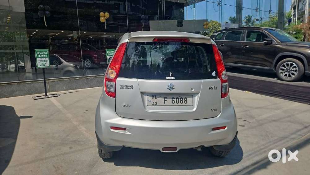 Maruti Suzuki Ritz Vxi, 2014, Petrol