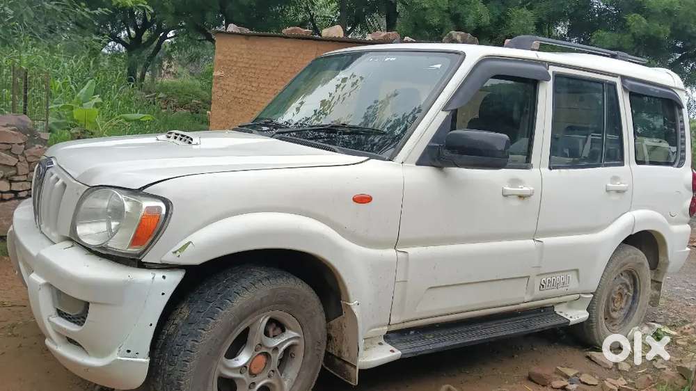 Mahindra Scorpio At 2013
