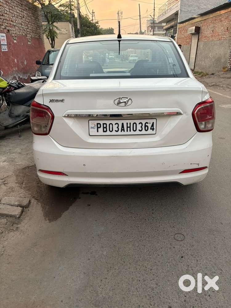 Hyundai Xcent 2014 Diesel 116825 Km Driven