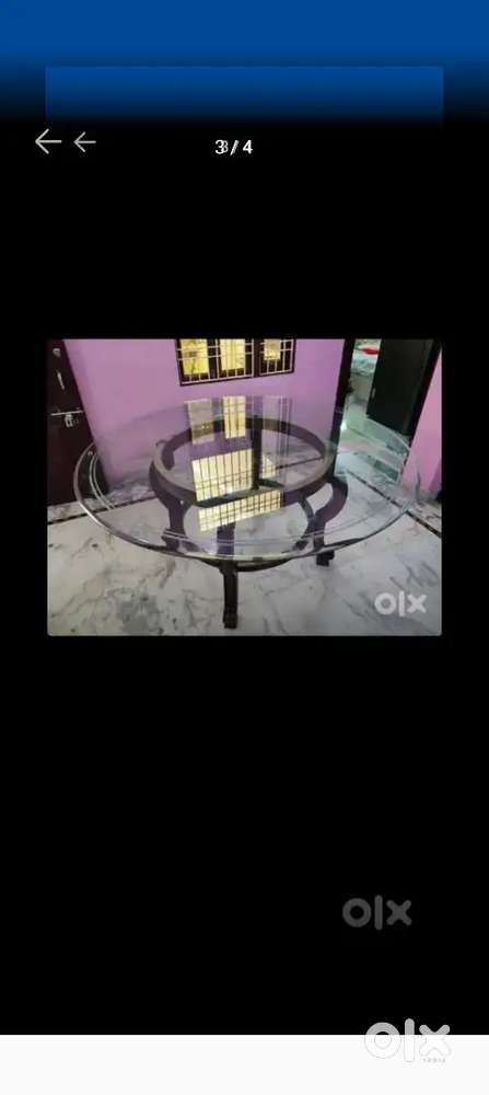6 seater round Dining Table