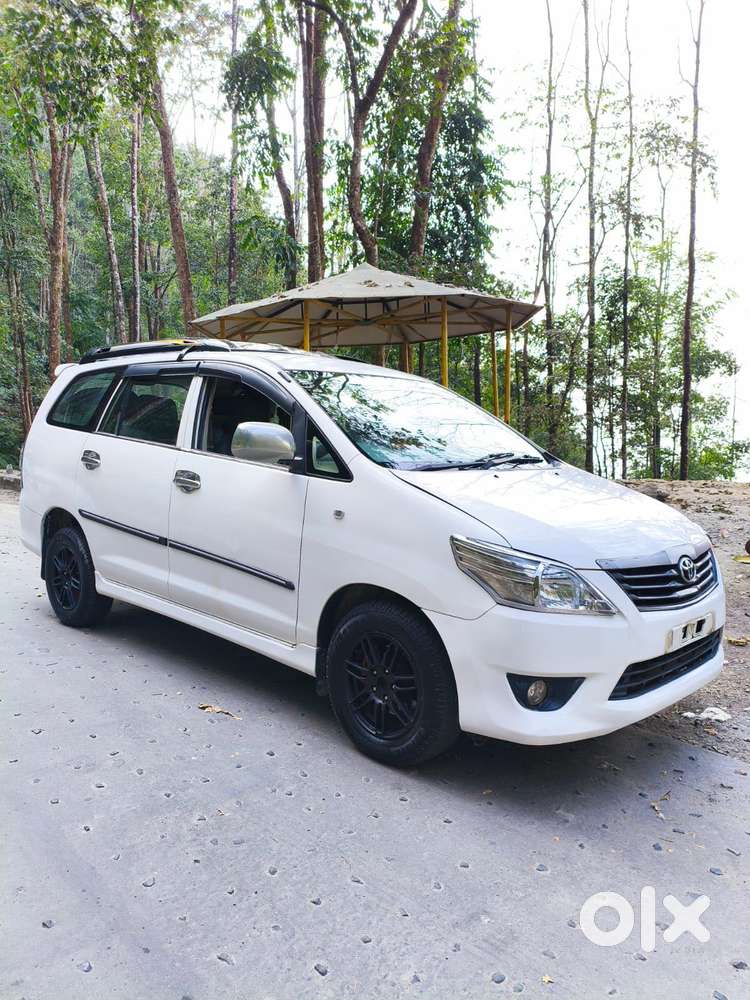 Toyota Innova 2012-2013 2.5 E Diesel Ps 7-seater, 2014, Diesel