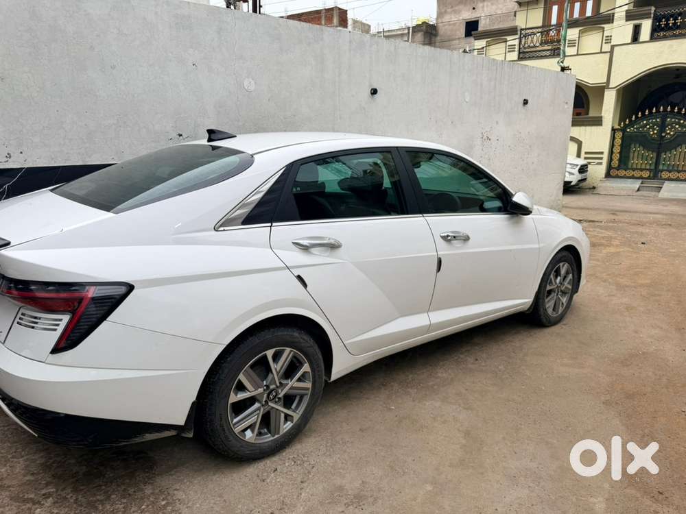 Hyundai Verna Petrol 2025