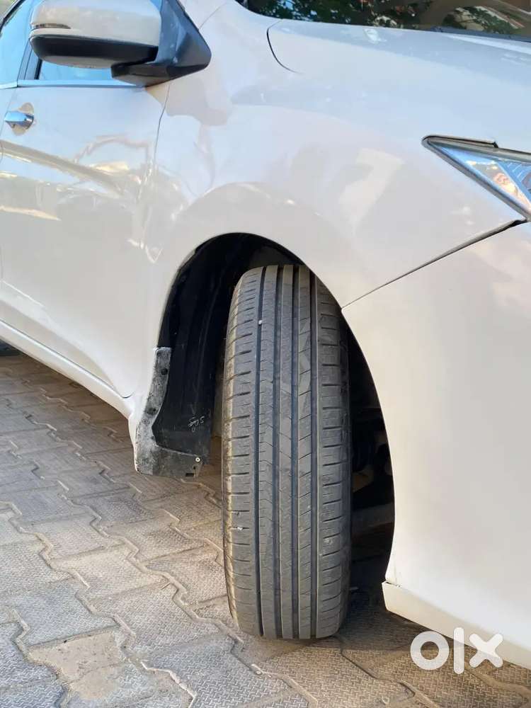 Honda City 2014 Model Diesel 2nd Owner 113000 Km Driven