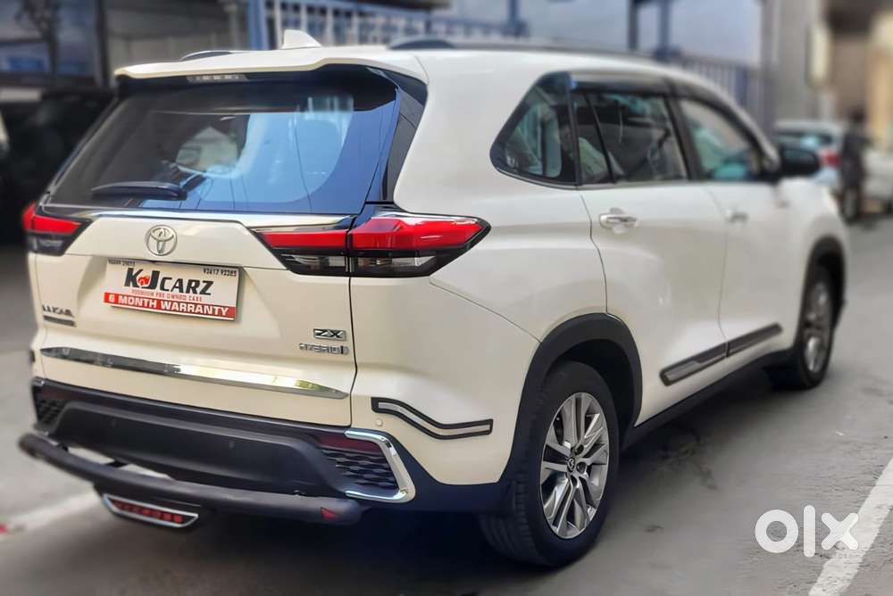 Toyota Innova Hycross 2.0 Zx (o) Hybrid 7 Str, 2024, Diesel