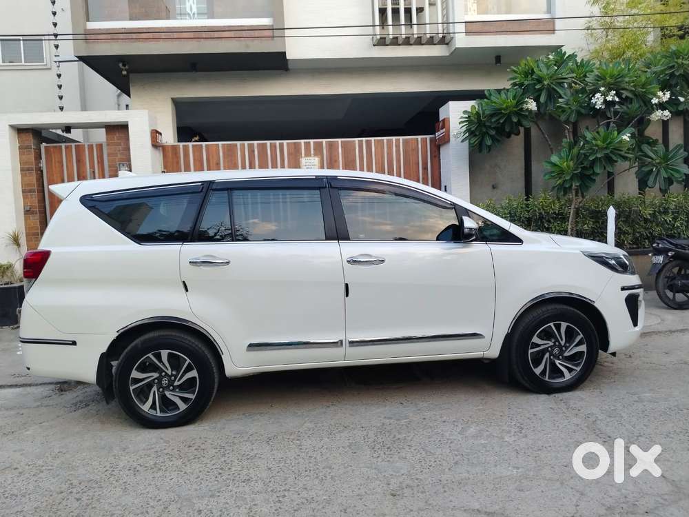 Toyota Innova Crysta 2.4 V 8 Str, 2021, Diesel