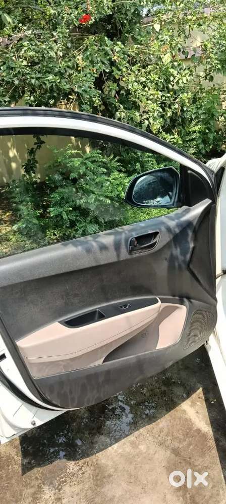 Hyundai Grand I10 2016 Petrol 29000 Km Driven