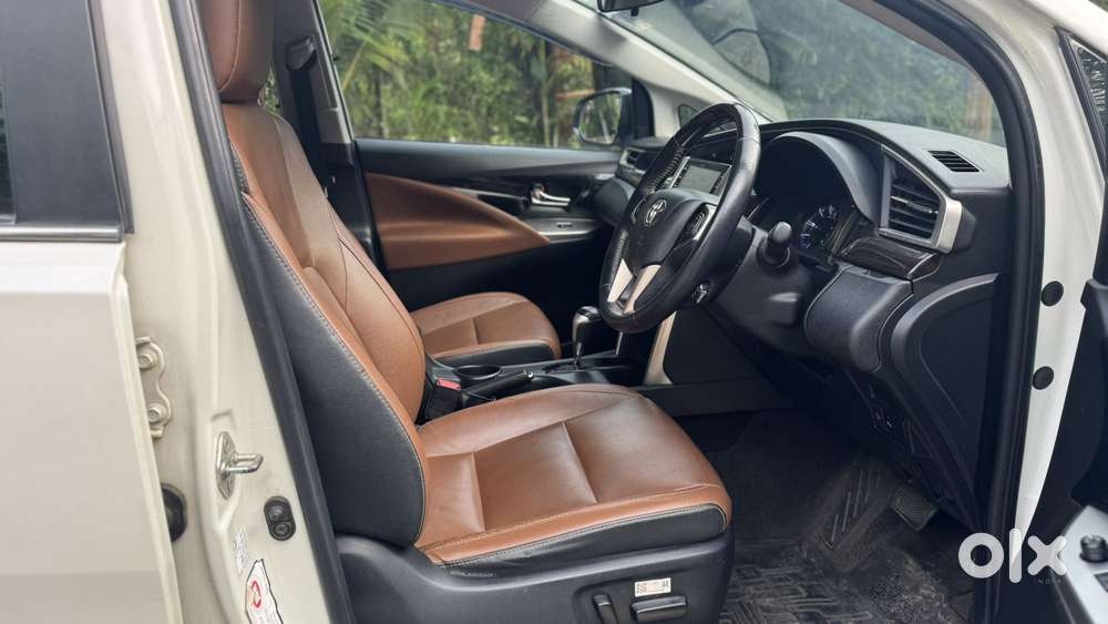 Toyota Innova Crysta [2020-ongoing] 2.4 Zx At 7 Str, 2022, Diesel