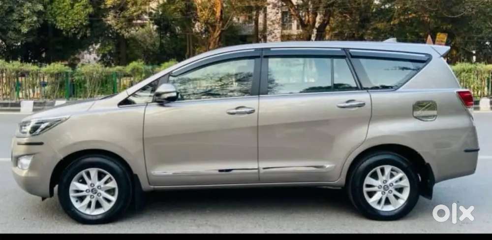 Toyota Innova Crysta 2016 Diesel 112000 Km Driven,