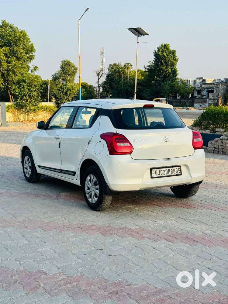 Maruti Suzuki Swift Vxi 1.2 Abs Bs-iv, 2022, Cng & Hybrids