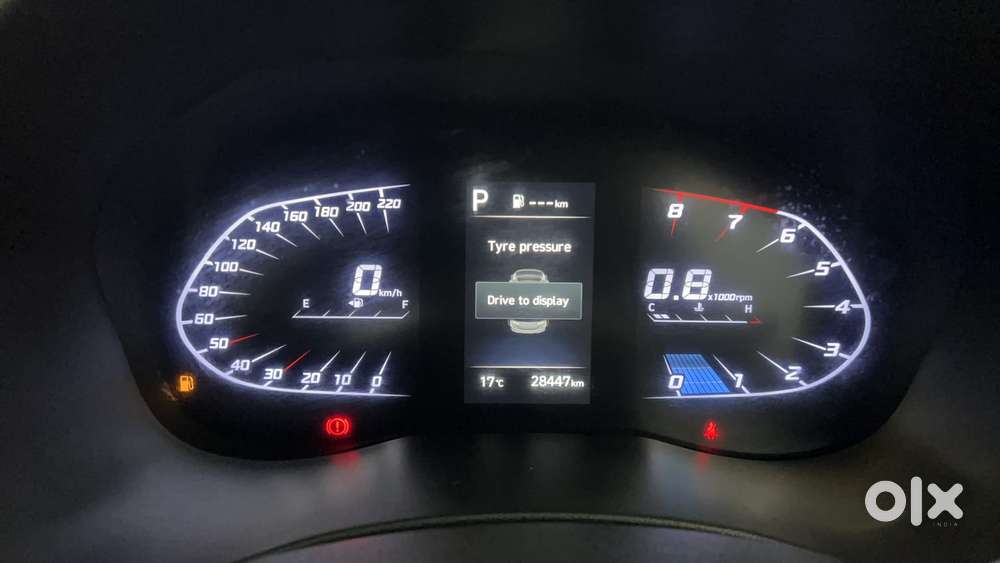 Hyundai Verna 1.5 Sx (o) Vtvt Ivt, 2022, Petrol