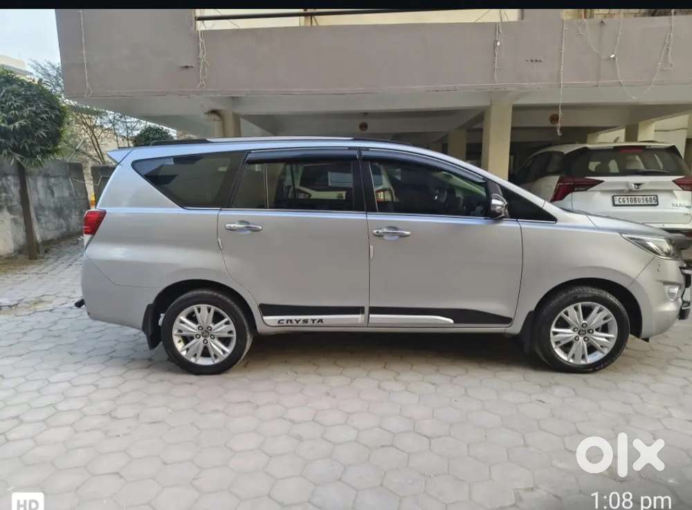 Toyota Innova Crysta 2018 Diesel Well Maintained