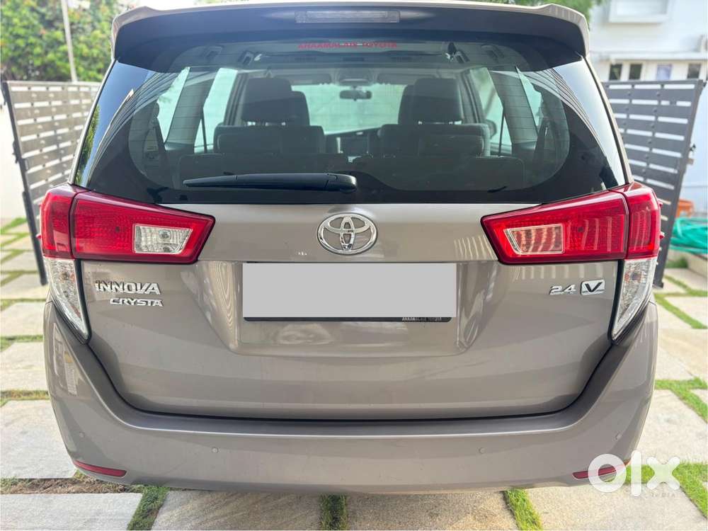 Toyota Innova Crysta 2.4 V 7 Str, 2023, Diesel