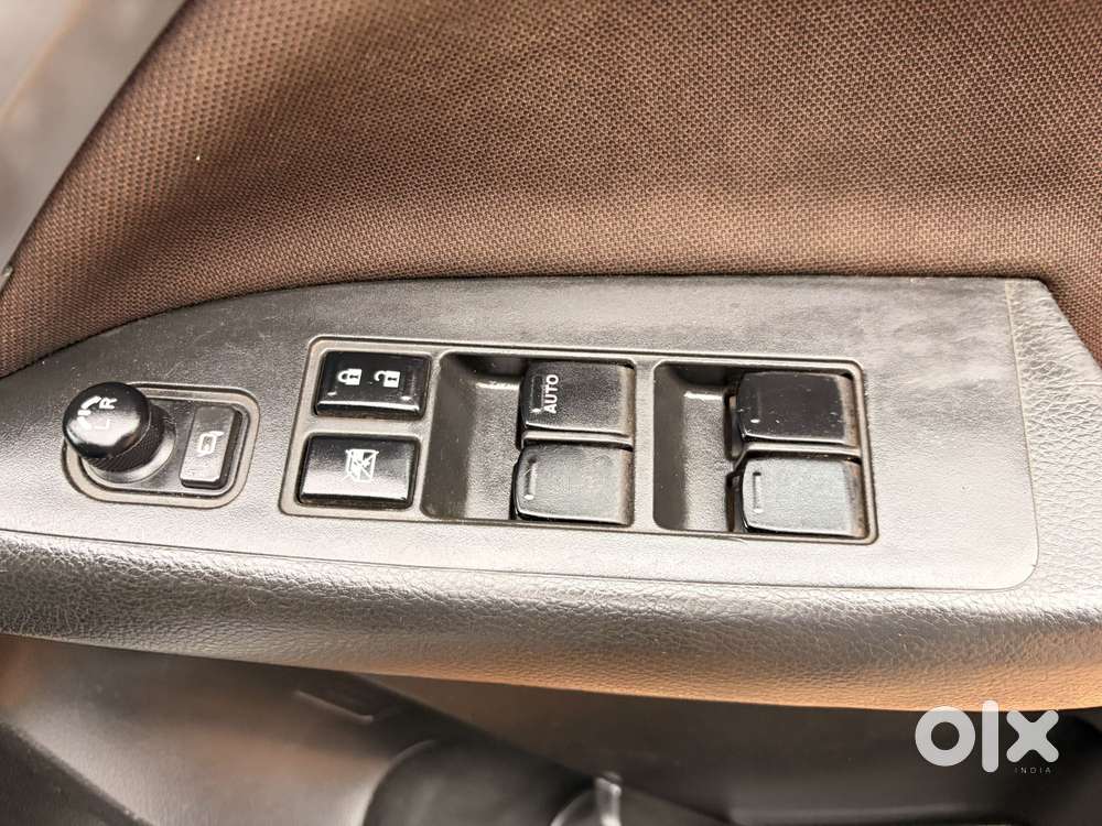 Maruti Suzuki Brezza 1.5 Zxi Plus Smart Hybrid, 2023, Petrol