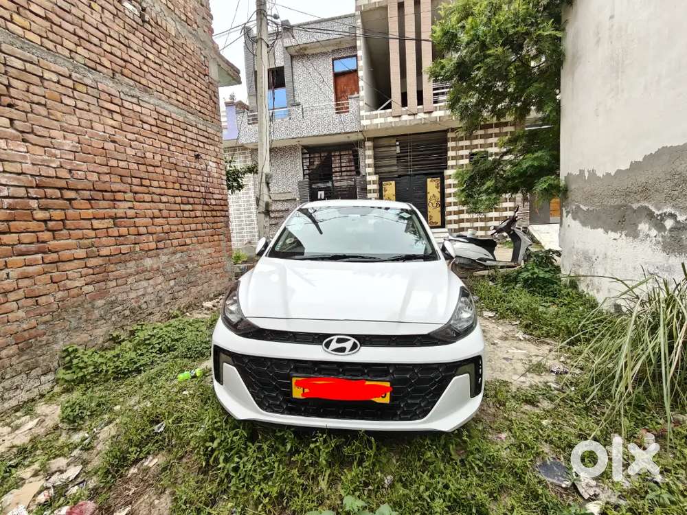 Hyundai Aura 2025 Cng & Hybrids Well Maintained