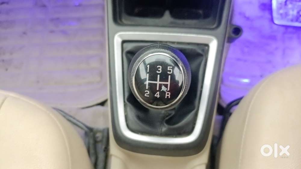 Maruti Suzuki Swift Dzire 1.2 Lxi Bsiv, 2018, Petrol