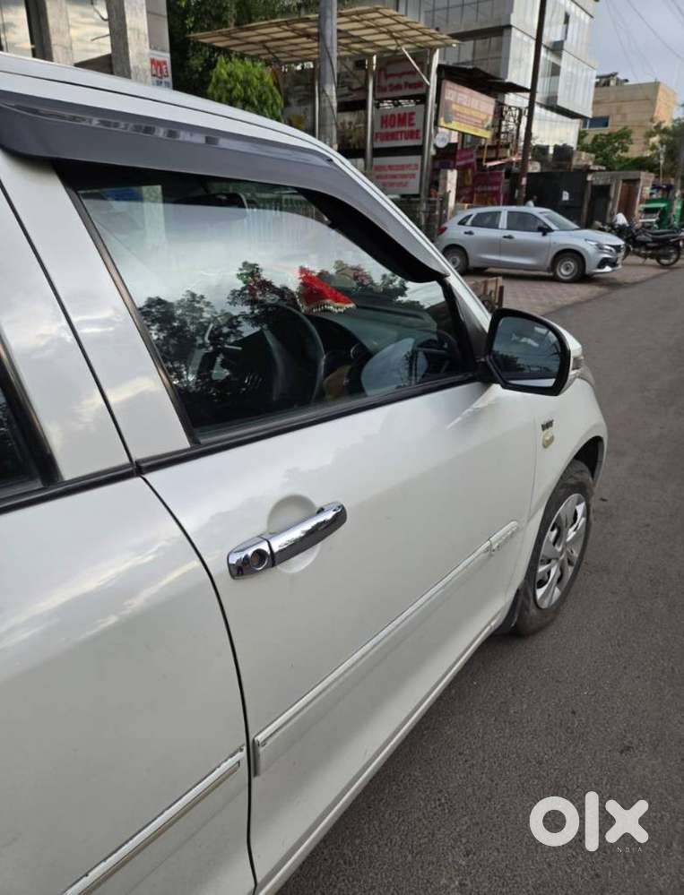 Maruti Suzuki Swift Lxi Option, 2017, Cng & Hybrids