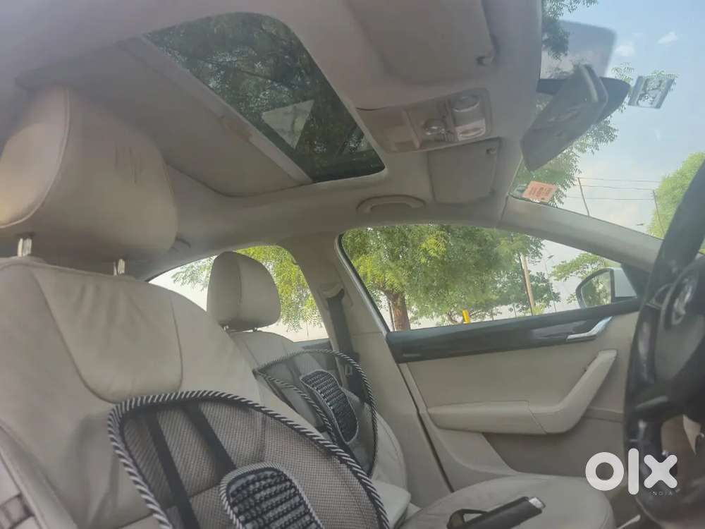 Skoda Octavia 2015 Diesel 122000 Km Driven
