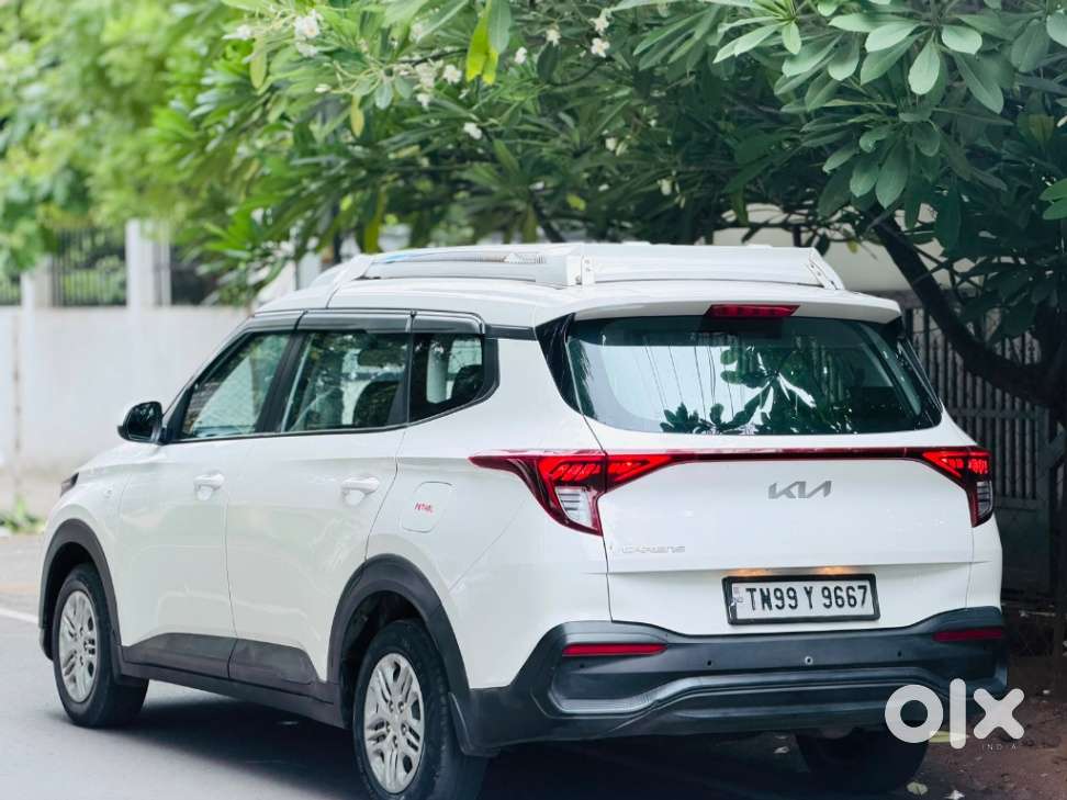 Kia Carens G 1.5 6mt Premium (o) 7-seater, 2023, Petrol