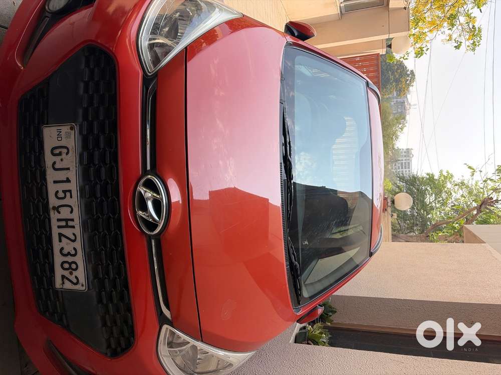 Orange Grand I10 Sportz